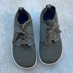 WHITIN Women's Wide Minimalist Barefoot Shoes | Zero Drop Sole 8W